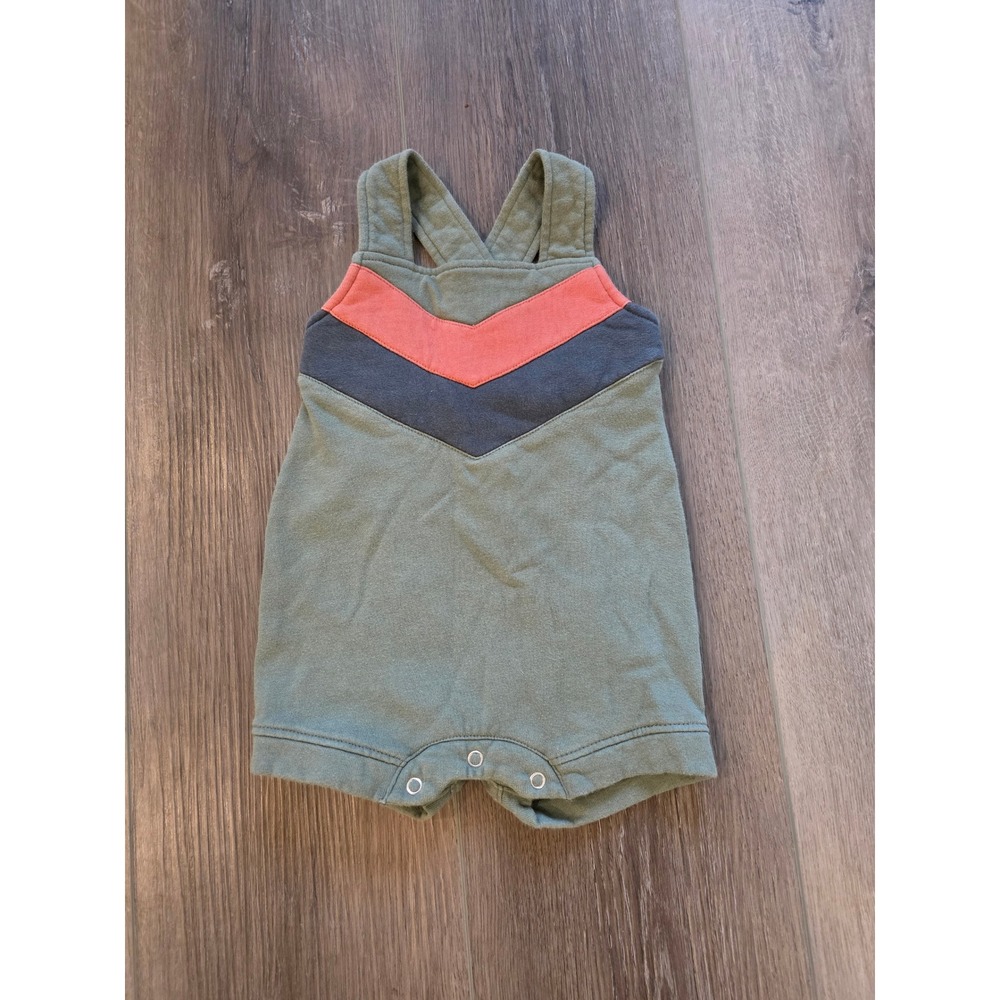 Kate Quinn‎ x Little Liam 6-12 months 100% Organic Cotton Chevron Stripe Romper